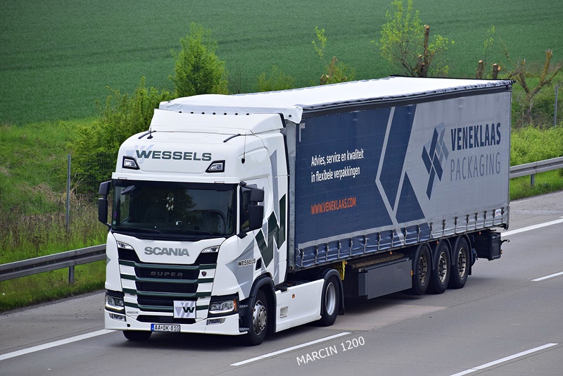 _DSC3905 WESSELS-crop-SCANIA R460 NG.JPG