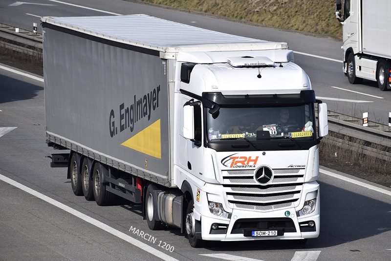 _DSC2183 TRH LOGISZTIKA-crop-ACTROS MPIV.JPG