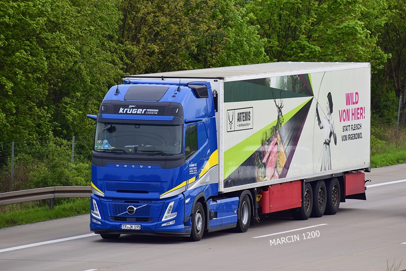 _DSC5617 KRUGER LOGISTIK-crop-KRÜGER LOGISTIK-VOLVO FH AERO.JPG