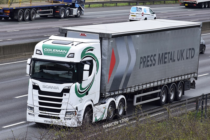 _DSC0436-crop-Coleman-SCANIA S540.JPG