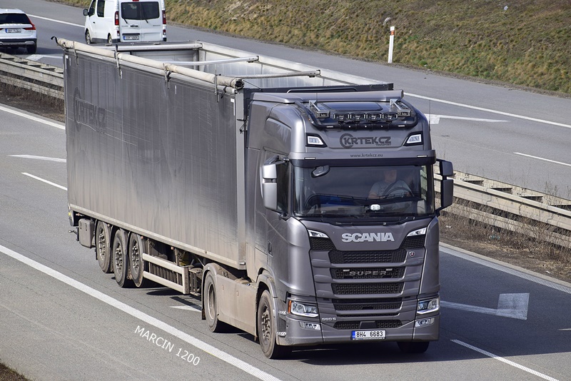 _DSC2542 KRTEK CZ-crop-SCANIA S560.JPG