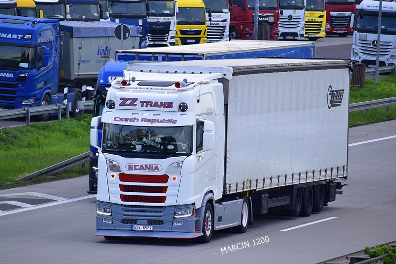 _DSC5138 ZZ TRANS-crop-SCANIA S.JPG