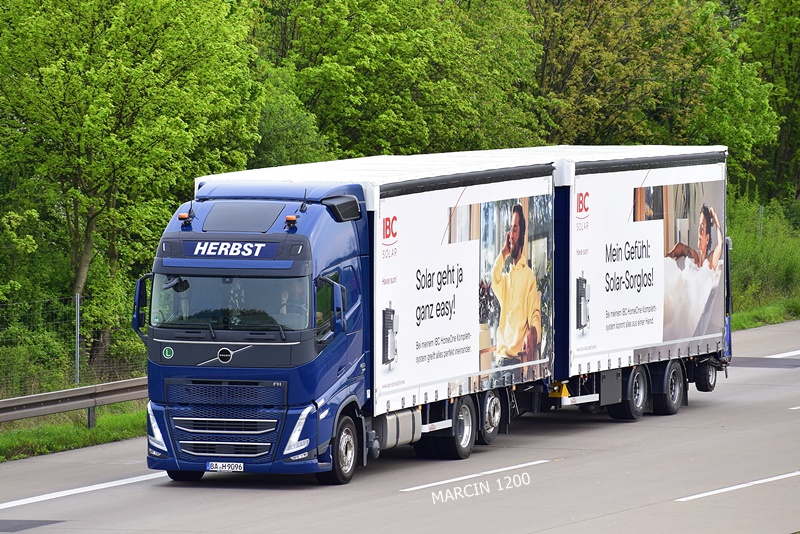 _DSC5599 HERBST-crop-VOLVO FHV.JPG