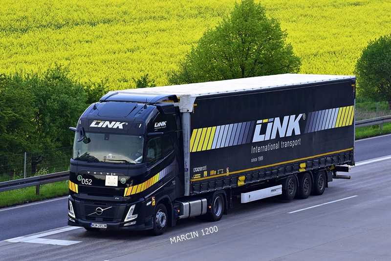 _DSC5230 LINK-crop-VOLVO FH AERO.JPG