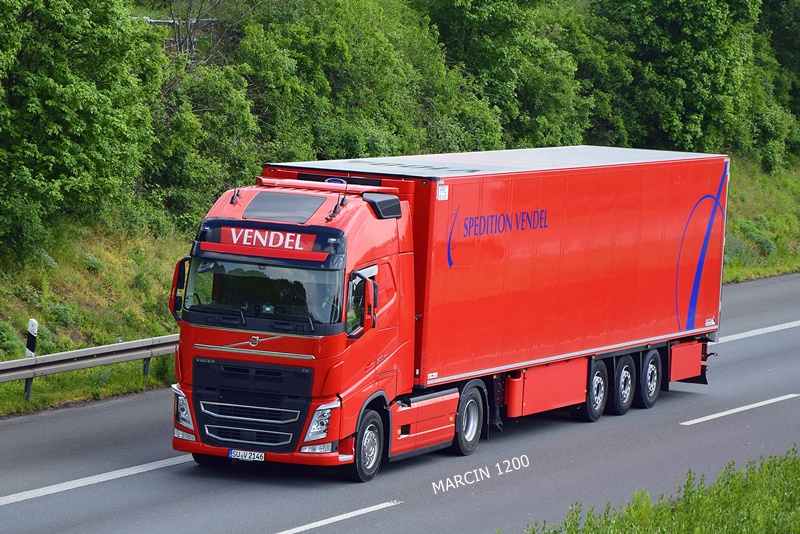 _DSC5791-crop-VENDEL-VOLVO FHIV.JPG