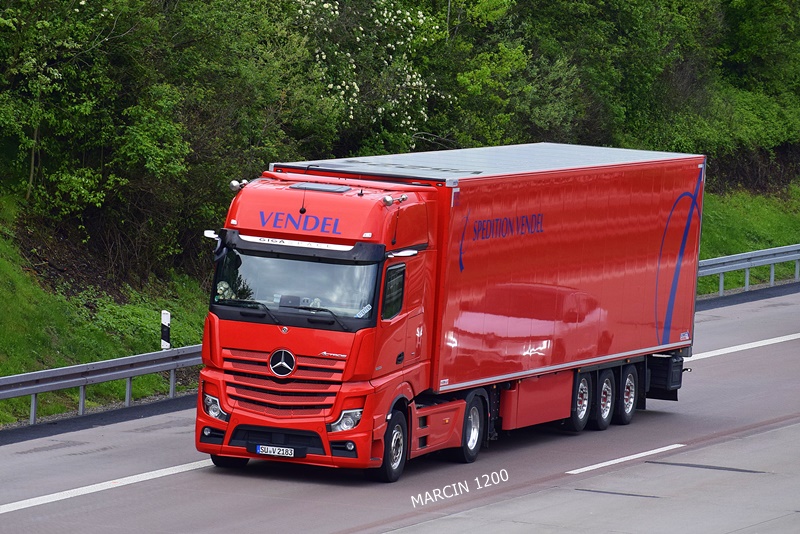 _DSC1199 VENDEL-crop-ACTROS MP5.JPG