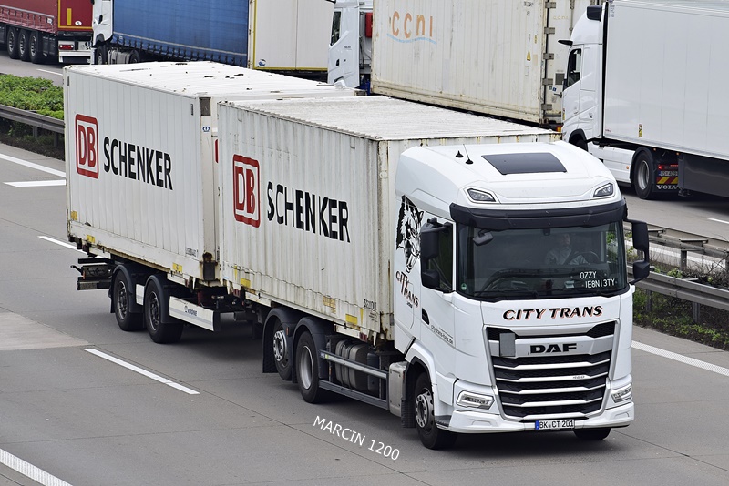_DSC4168 CITY TRANS-crop-DAF XG.JPG