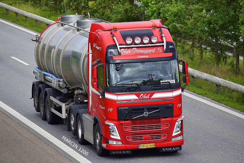 _DSC4438 OBEL TRANSPORT-crop-VOLVO FHIV.JPG