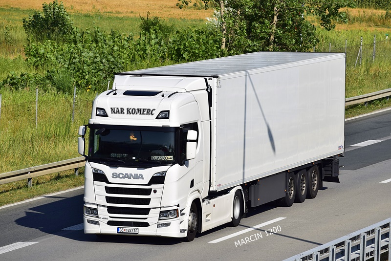 _DSC5546-crop-Nar Komerc-SCANIA R450 NG.JPG