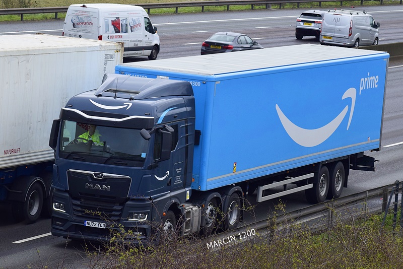 _DSC0220-crop-AMAZON-MAN TGX II.JPG