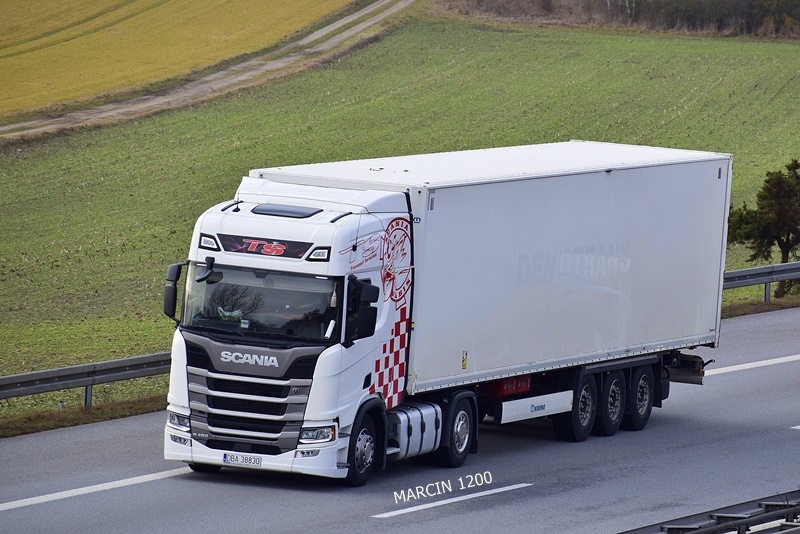 _DSC9575 TS TRANSPORT SERWIŃSKI-crop-SCANIA R450 NG.JPG