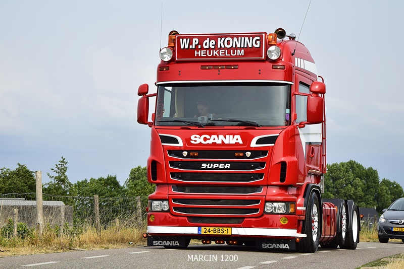 _DSC1160-crop-W.P. de Koning-SCANIA RII.JPG