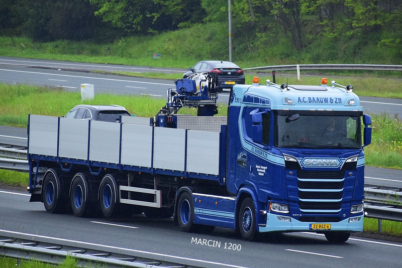 _DSC4127 A.C.BAAUW&ZN-crop-SCANIA S590 V8.JPG