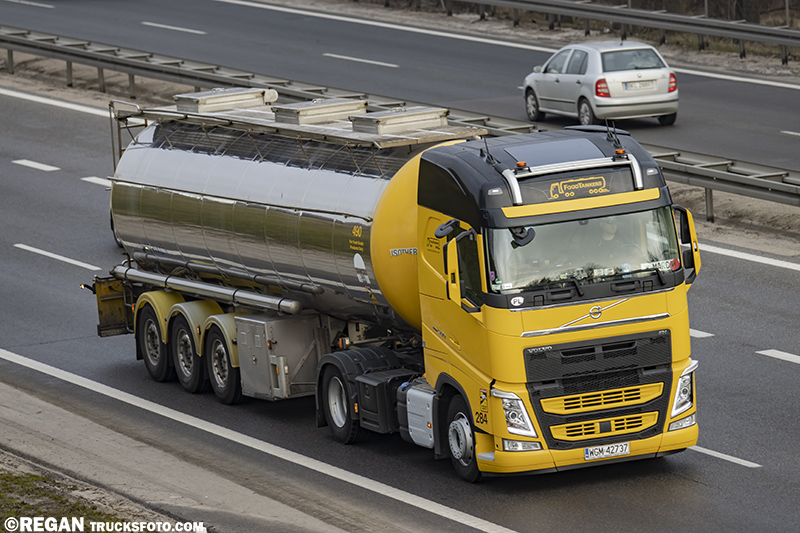 Volvo FH4 - Foodtankers.jpg