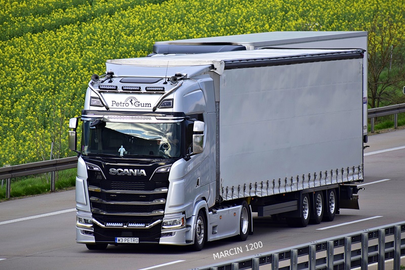_DSC2496 PETRO GUM-crop-SCANIA S.JPG