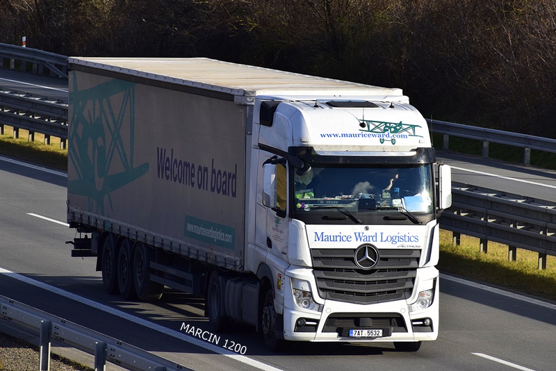 _DSC0485 MAURICE WARD LOGISTICS-crop-ACTROS MPIV.JPG