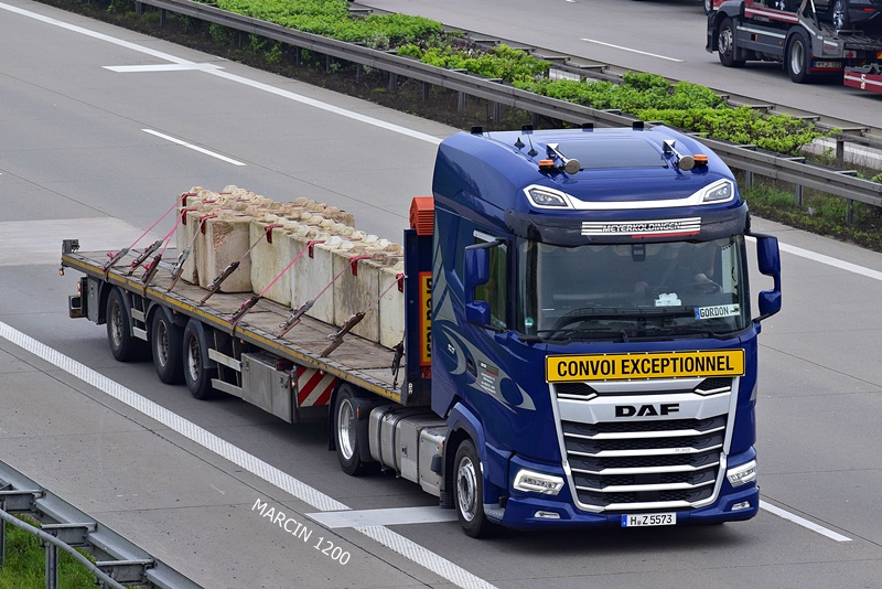 _DSC3955 MEYERKOLDINGEN-crop-DAF XG.JPG