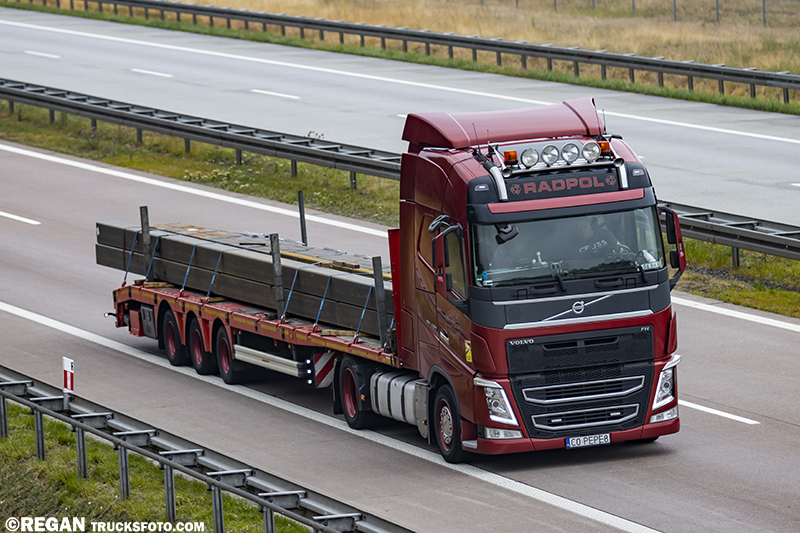 Volvo FH4 - Radpol.jpg