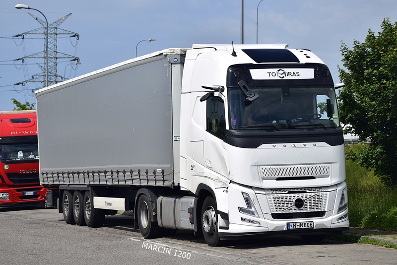 _DSC5980 TOMIRAS-crop-VOLVO FH AERO.JPG