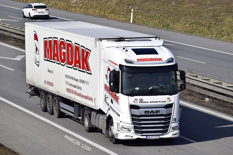 _DSC2375 MAGDAK-crop-DAF XG.JPG