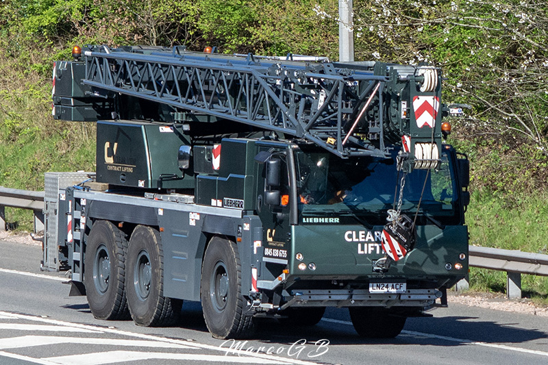 DSC_3689_Contract Lifting.jpg