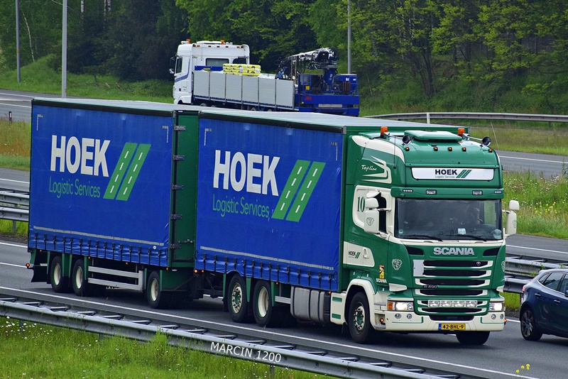 _DSC4268 HOEK-crop-SCANIA R STREAMLINE.JPG