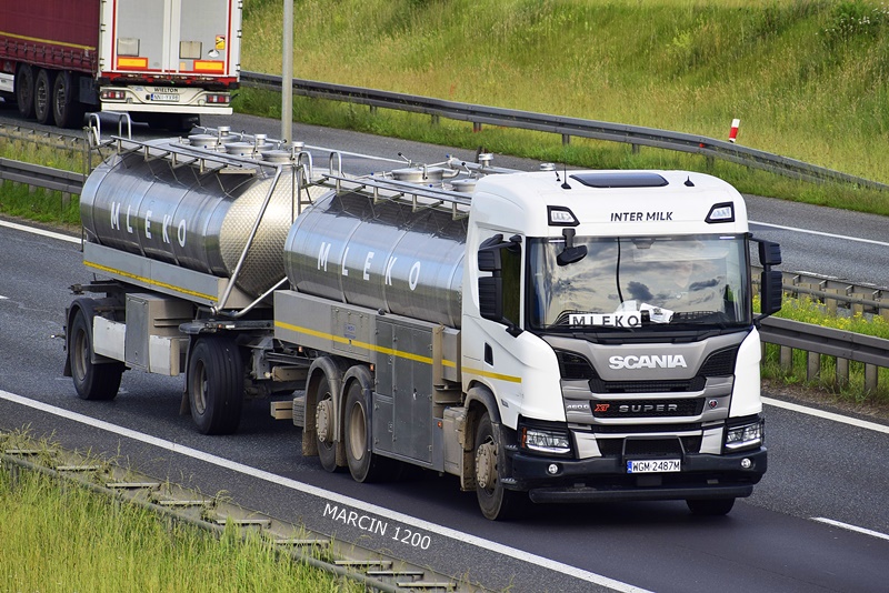 _DSC6147 INTER MILK-crop-SCANIA R460 XT NG.JPG