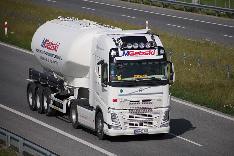 Volvo FH MGebski.jpg