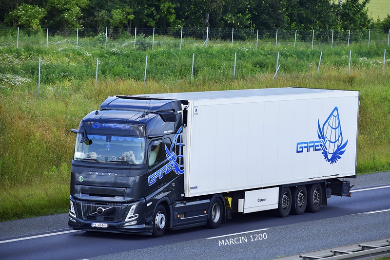 _DSC6455 GAREX-crop-VOLVO FH AERO.JPG