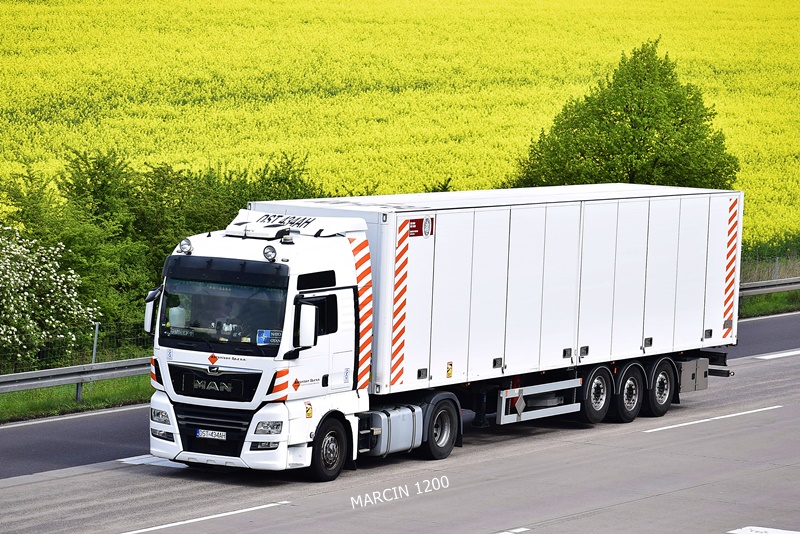 _DSC4851 ANTONISEN-crop-MAN TGX.JPG