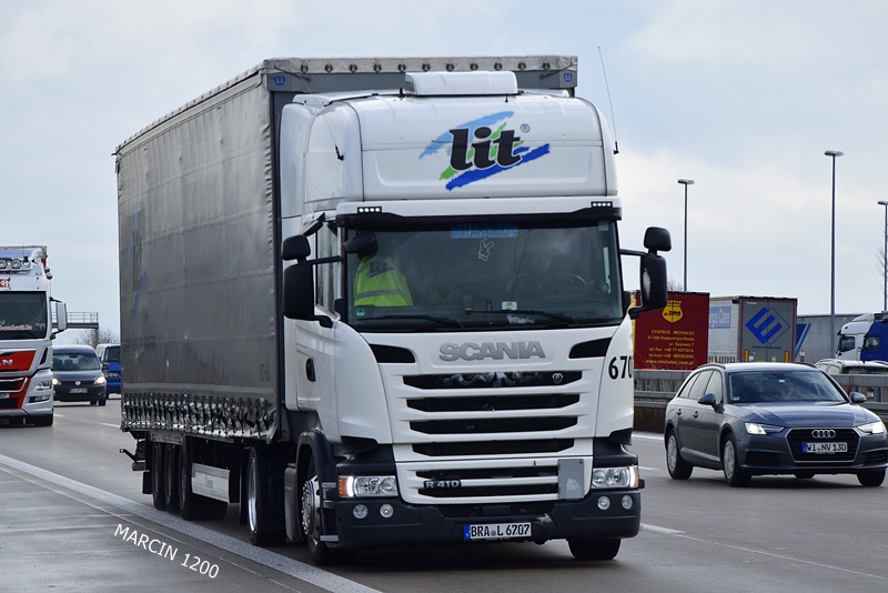 _DSC6771-crop-LIT-SCANIA R410 STREAMLINE.JPG