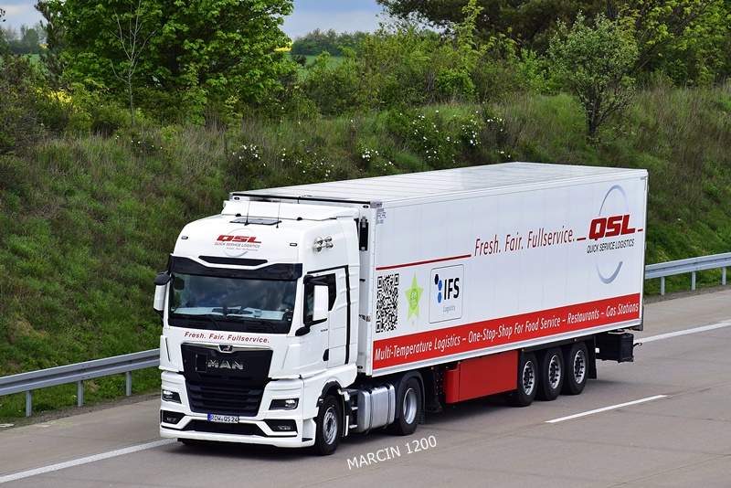 _DSC2069 QSL-crop-MAN TGX II.JPG