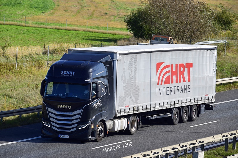 _DSC00011 (2165)-crop-HRT Intertrans-IVECO S WAY.JPG