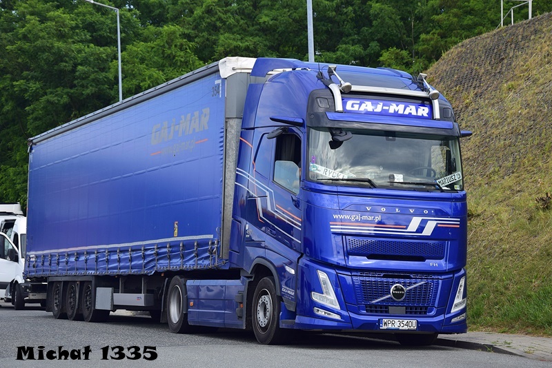 _DSC6870-crop GAJ-MAR-VOLVO FH AERO.JPG