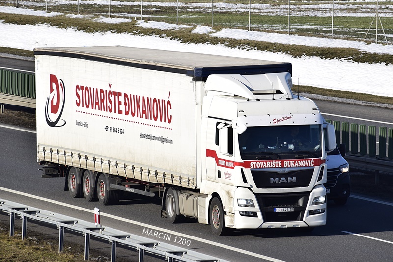 _DSC0977 STOVARISTE DUKANOVIC-crop-MAN TGX.JPG