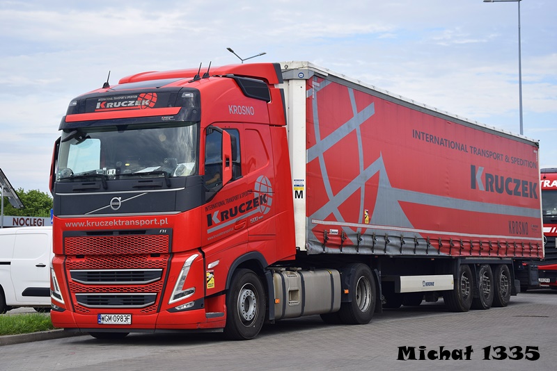 _DSC6882 Kruczek-VOLVO FH 5.JPG