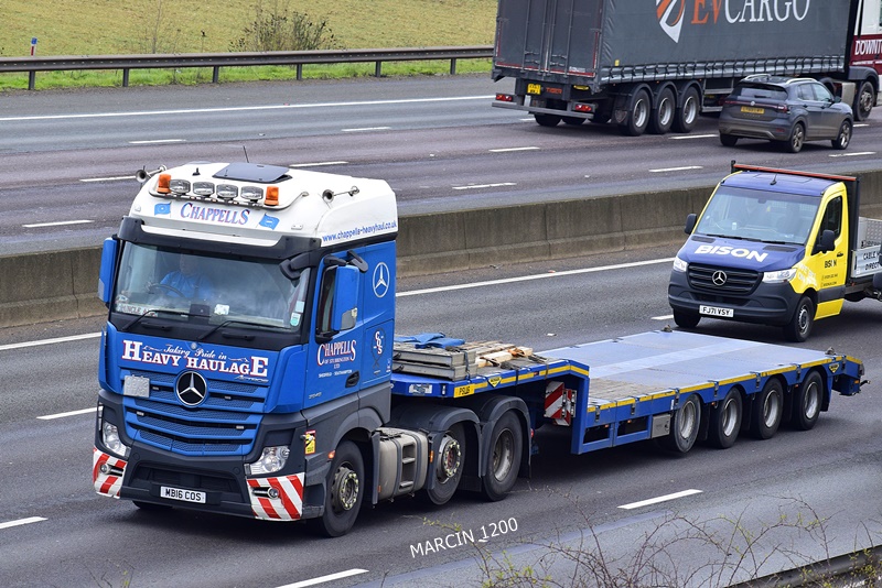 _DSC0424-crop-Chappells-ACTROS MPIV.JPG