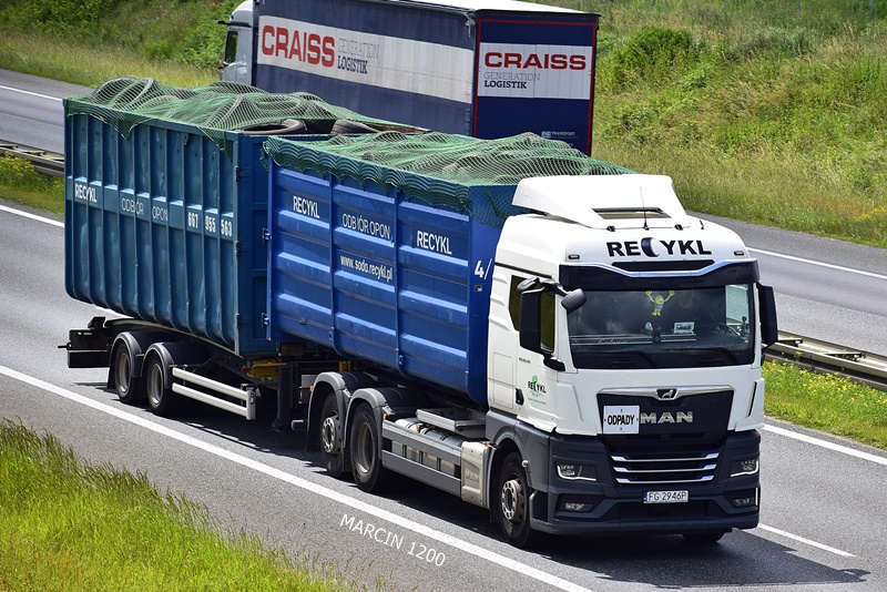 _DSC6517 RECYKL-crop-MAN TGXII.JPG