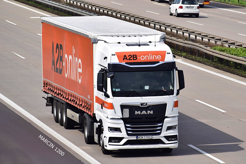 _DSC4730 A2B-ONLINE-crop-MAN TGX II.JPG