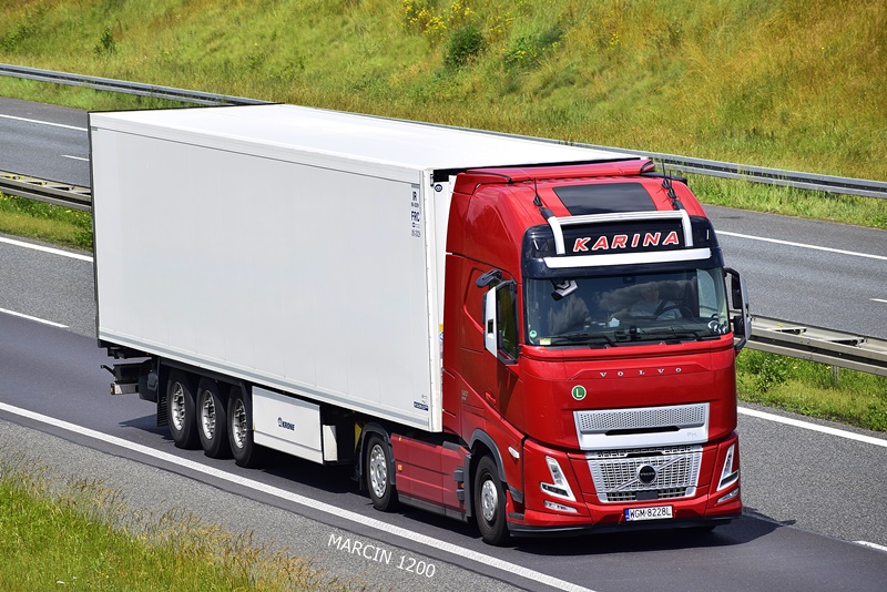 _DSC6685 KARINA-crop-VOLVO FH AERO.JPG