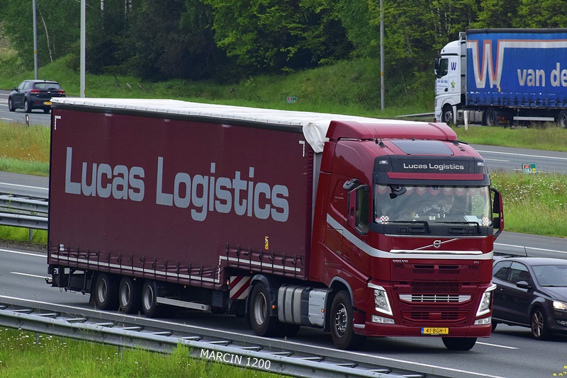 _DSC3770 LUCAS LOGISTICS-crop-VOLVO FHIV.JPG
