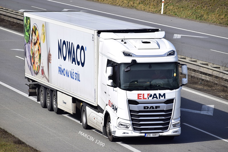 _DSC2453 ELPAM-crop-DAF XG-KRONE.JPG
