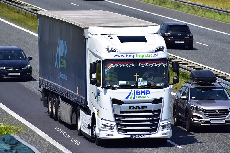 _DSC6787 BMP-crop-DAF XG.JPG