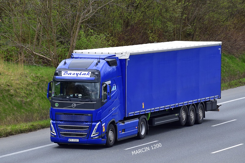 _DSC3745 BAZYLAK-crop-VOLVO FHV.JPG