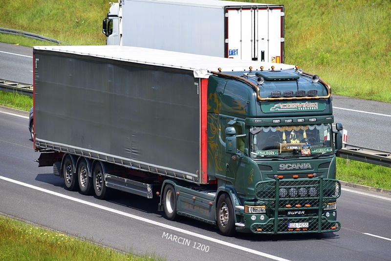 _DSC6352 CZERWIŃSKI-crop-SCANIA RII.JPG