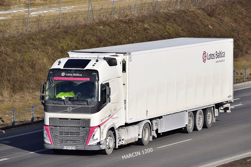 _DSC1532 Lotos Baltica-crop-VOLVO FHV.JPG