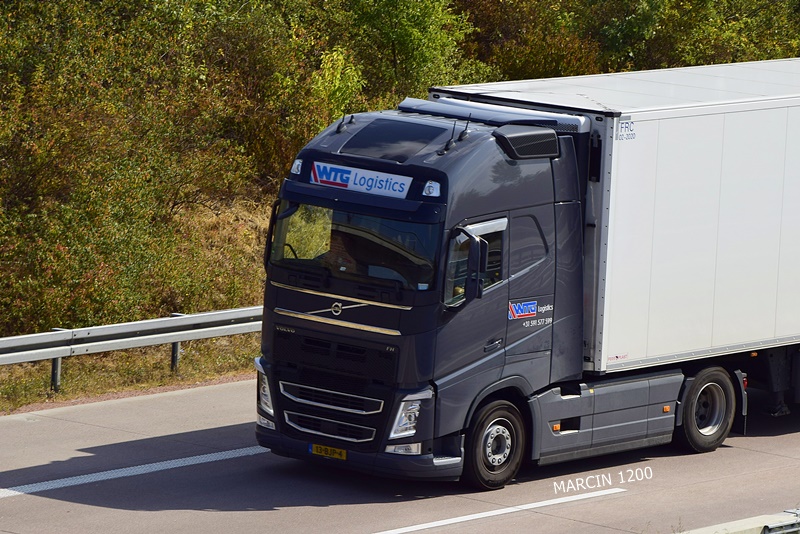 _DSC2642-crop-WTG Logistics-VOLVO FHIV.JPG