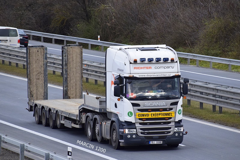 _DSC0709 RICHTER COMPANY-crop-SCANIA R450.JPG