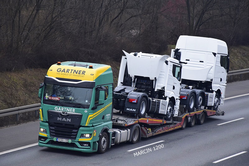 _DSC1482 GARTNER-crop-MAN TGX II.JPG