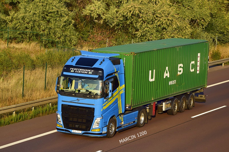 _DSC2924-crop-Autoslužby Pavlišta-Volvo FH 540 Performance Edition.JPG